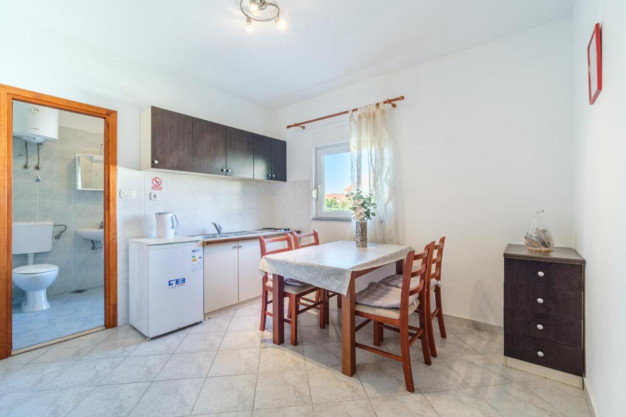 Beach Paradise Apartments Podstrana Exterior photo